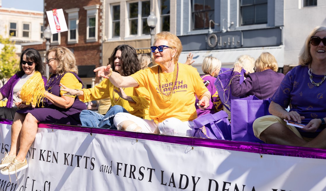 WOI Homecoming Float