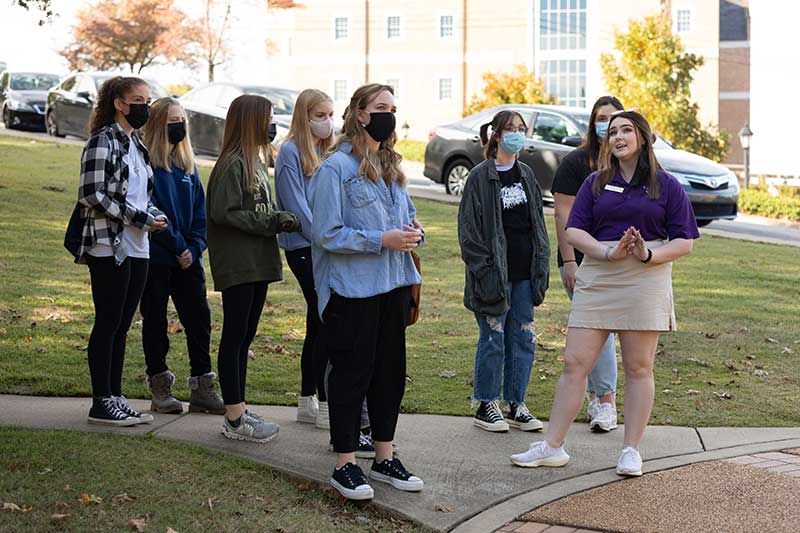 early college students on campus at University of North Alabama